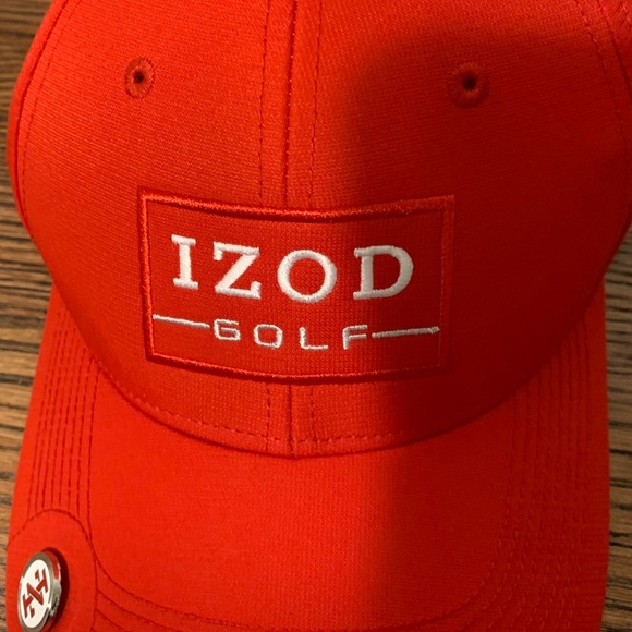 Izod Classic Golf Red Hat with attachable ball marker! - Picture 2 of 8